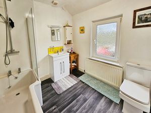 Photo 1- click for photo gallery